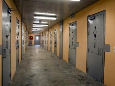 Φρικτά βασανιστήρια στον Ιλία Καρέλι - Τ...