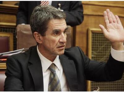 Λοβέρδος: «Σήμερα οι αποφάσεις για τα λο...