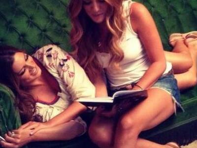 Που έχουμε ξαναδεί τον πράσινο καναπέ πο...