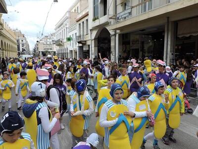 Έκλεψαν τις εντυπώσεις οι μικροί καρναβα...