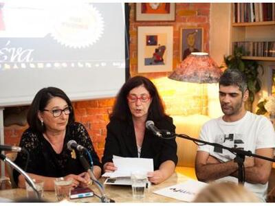 Το βιβλίο «Μεθυσμένα καράβια» της Βικτωρ...