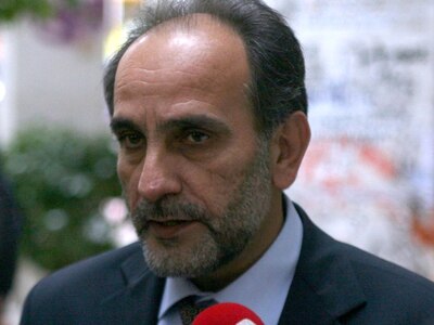 Συνάντηση Κατσιφάρα με Παπανδρέου- Για τ...