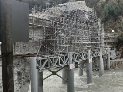 Γεφύρι της Πλάκας: Αγιασμός των υδάτων μ...