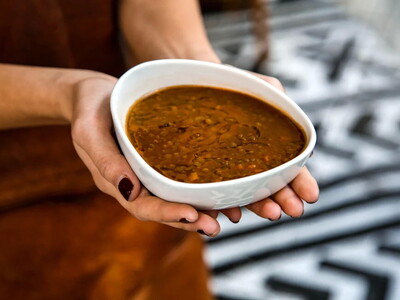 Μήπως να σταματήσουμε να σνομπάρουμε τις...