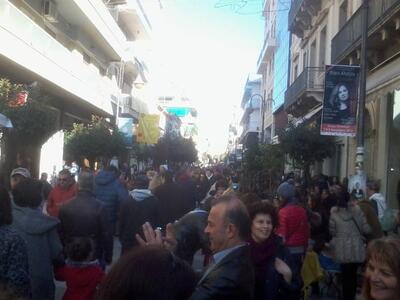 Πάτρα: Ανοικτά σήμερα, ενόψει Χριστουγέν...
