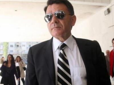 Αχαιοί 3  εναντίον Κούγια: «Ο λούστρος ή...