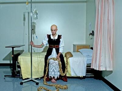  Η μακρομαλλούσα Ραπουνζέλ έπαθε καρκίνο...