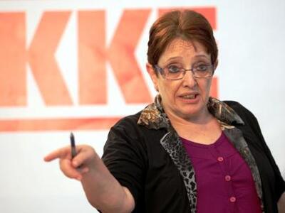 Αλέκα: "Σκέτη απάτη οι κόκκινες γρα...