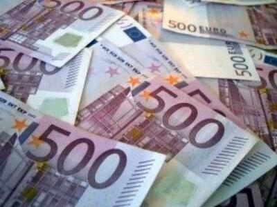 1.727 έστειλαν στο εξωτερικό από 500.000...