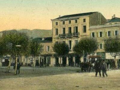 Η πλατεία Τριών Συμμάχων