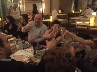 Το Bardot kitchen bar επέλεξαν για το δε...