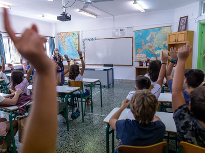 Πάτρα: Συνάντηση των δασκάλων με τον διε...