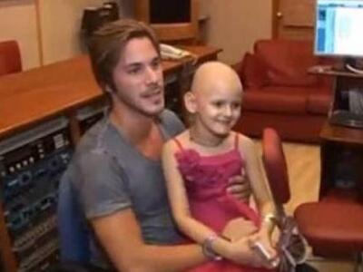 Δείτε την ευαίσθητη, βαθιά ανθρώπινη πλε...