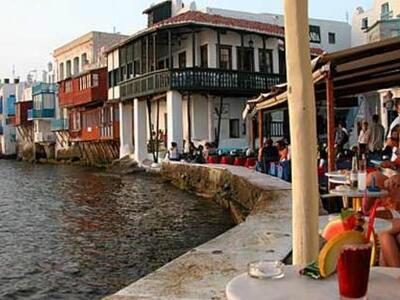 «Εγινε Λούτσα η Μύκονος»: Ενα κείμενο πο...