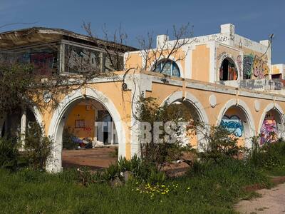 Ο δήμος "ξε-αραχνιάζει" τη δημ...