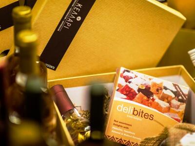 Δώρα φτιαγμένα από Αχαϊκά χέρια για τα α...