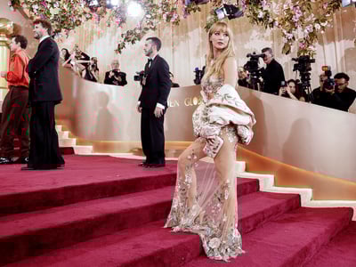 Τζένιφερ Λόρενς: Με nude dress Givenchy ...