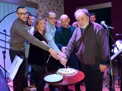 Οι φαρμακοποιοί της Πάτρας έκοψαν την πί...