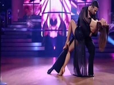 Η σέξι χορογραφία της Καίτης Γαρμπή στον...