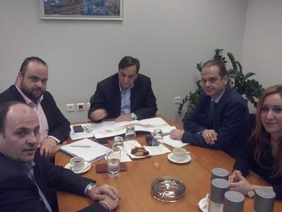 Το τρένο, η ανάπτυξη του λιμανιού,το εμπ...