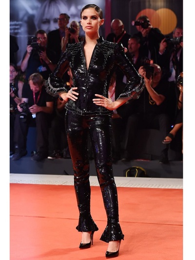 ΣΑΡΑ ΣΑΜΠΑΙΟ ΜΕ ARMANI