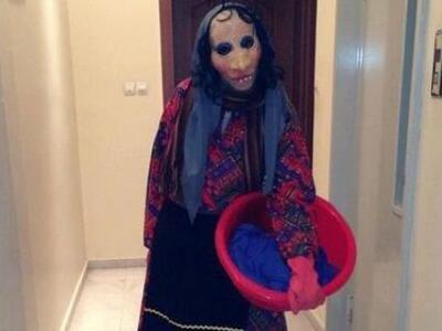 Ποια καυτή ποπ ντίβα μασκαρεύτηκε σε...μ...