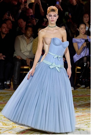 Viktor & Rolf Couture Spring Summer 2023