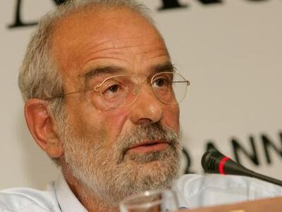 Αλαβάνος: Κύπρος και Ελλάδα να βγουν από το ευρώ