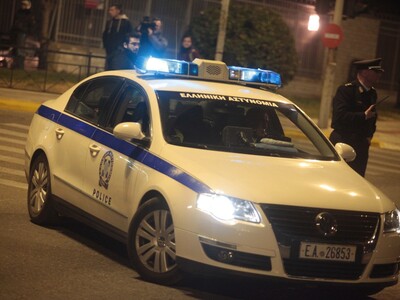 Κρήτη: Αστυνομικός με την παρέα του πυρο...