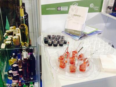  Οι επισκέπτες του περιπτέρου γεύτηκαν ό...