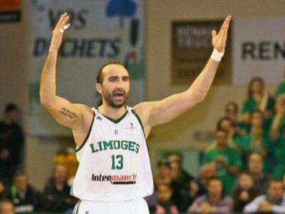 Αγιασμός και... γενέθλια Tσάμη