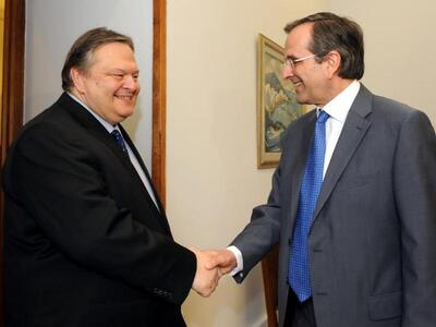 Ασυννενοησία και απειλές για χρεοκοπία -...