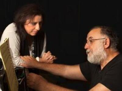 Ο Θάνος Μικρούτσικος και η Μαρία Φαραντο...