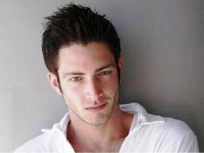 Μοντέλο του Αρμάνι ο Θεοχάρης Ιωαννίδης