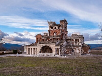 Αγία Φωτεινή Μαντίνειας: Κτίσμα βυζαντιν...