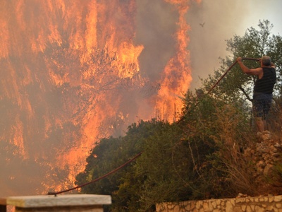 Υψηλός ο κίνδυνος πυρκαγιάς στη Δυτική Ε...