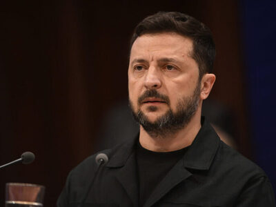 Ζελένσκι: Η ειρήνη θα έρθει μόνο με δύνα...