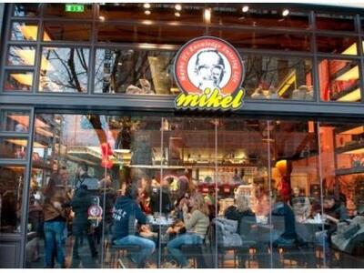 Mikel: Πέθανε ο παππούς της αλυσίδας Μιχ...