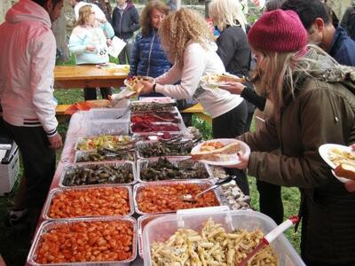 Κούλουμα στην παραλία της Αλυκής, στο Αί...