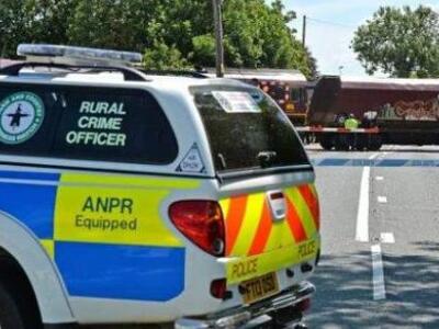 Ζευγάρι αυτοκτονεί γιατί γύρισε η κόρη τ...