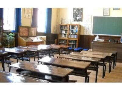 Ενδοσχολική "σύρραξη" για τα σ...