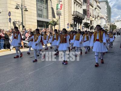 Η Πάτρα τίμησε την 25η Μαρτίου- Με λαμπρ...