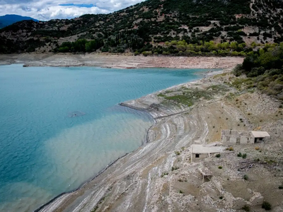 Bloomberg: Το ελληνικό σχέδιο για τη λει...