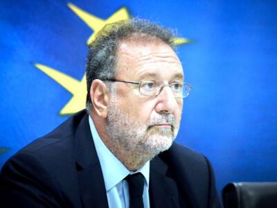 Βιομηχανία και εμπόριο αναλαμβάνει ο Στέ...