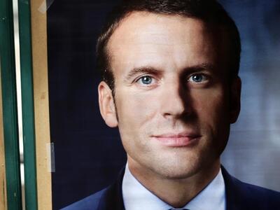 Εμανουέλ Μακρόν: Στη "διάλυση της Ε...