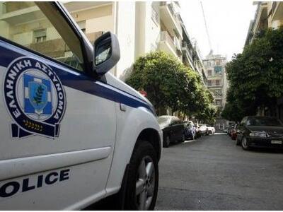 Ο ληστής το' σκάσε με το μηχανάκι 
