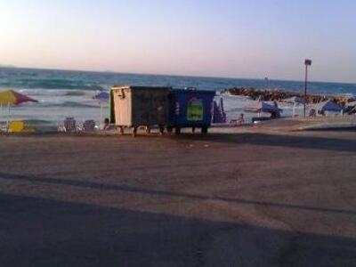 Ροίτικα: Πέταξαν κάδους γεμάτους με σκου...