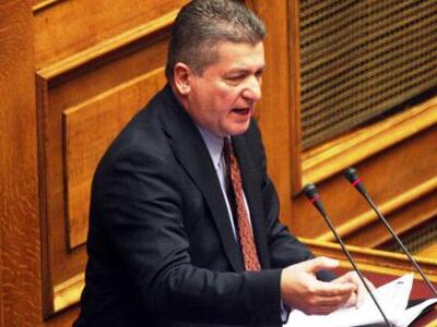 Ο βουλευτής Αχαίας Γιώργος Νταβρής προτε...