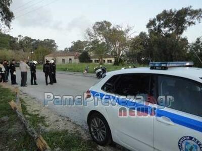 Πρέβεζα: Δύο τραυματίες μετά από μετωπικ...