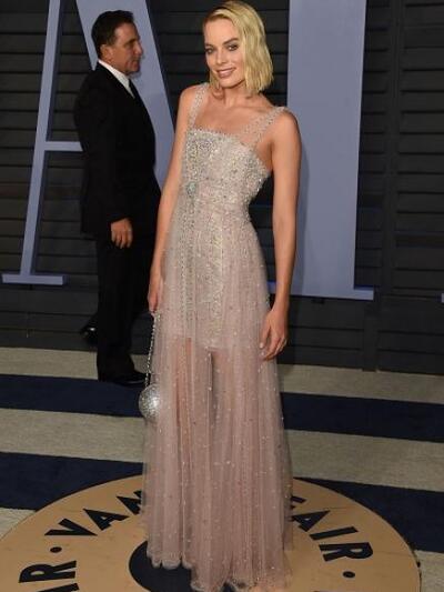 ΜΑΡΓΚΟ ΡΟΜΠΙ ΜΕ CHANEL